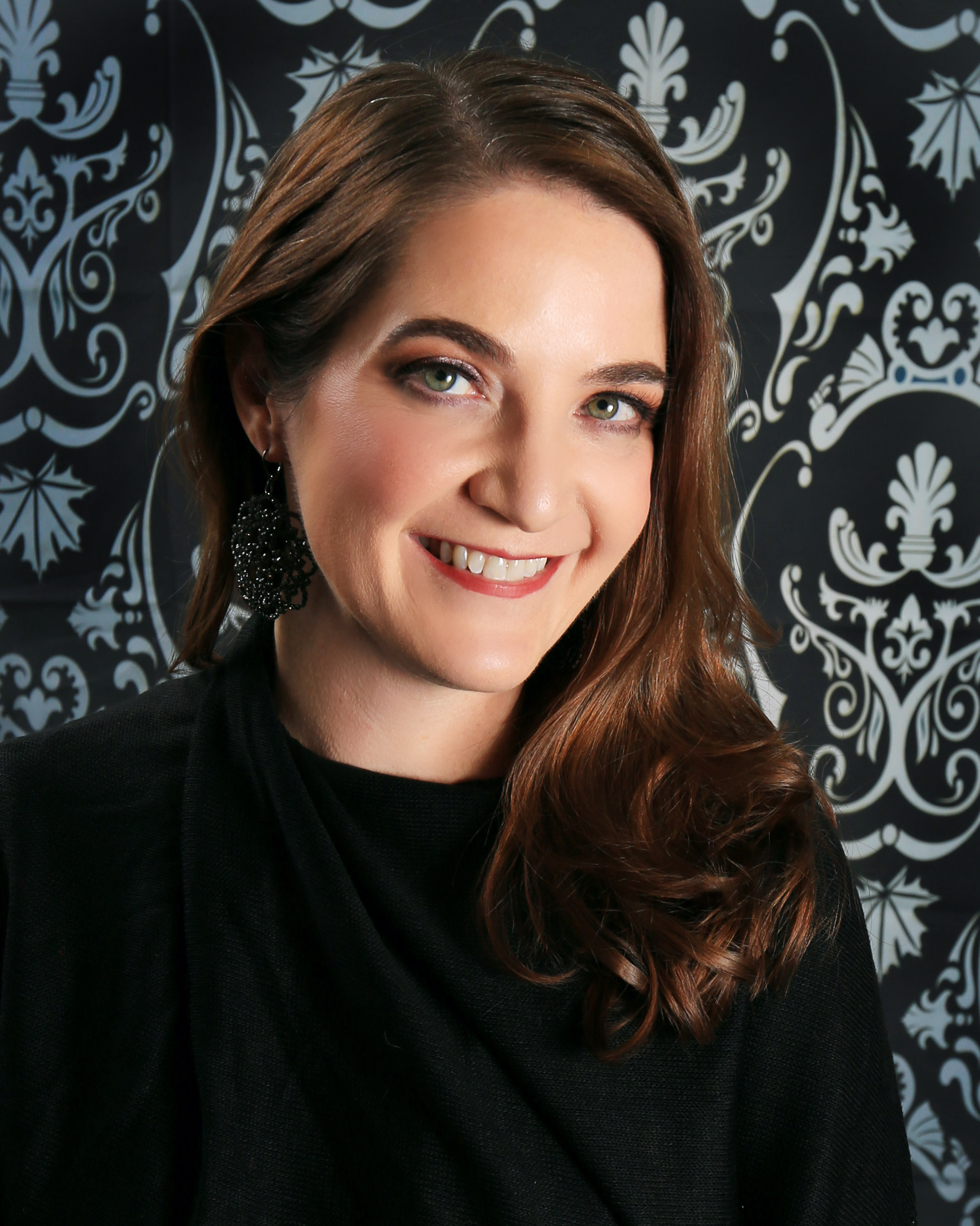 The Highlanders - Jeanine Englert Headshot 2018 Pasley background